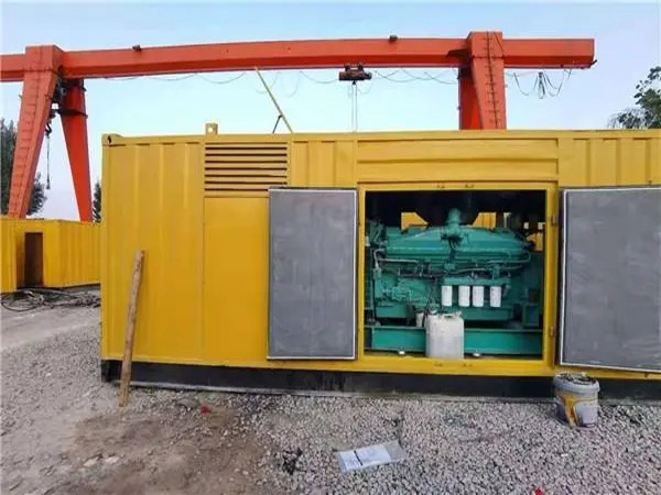 嘉祥冬季低温环境下，500KW发电机组应该选择什么类型的启动电瓶？